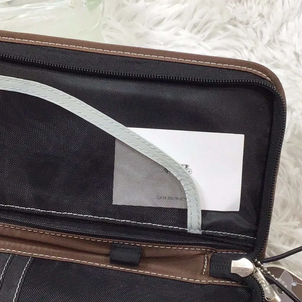 Lug Quilted Brown Tango travel passport wallet wristlet NWT